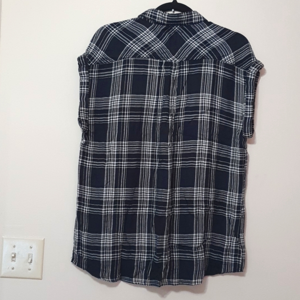 Rails Black Plaid Button Down Sleeveless Shirt - image 8